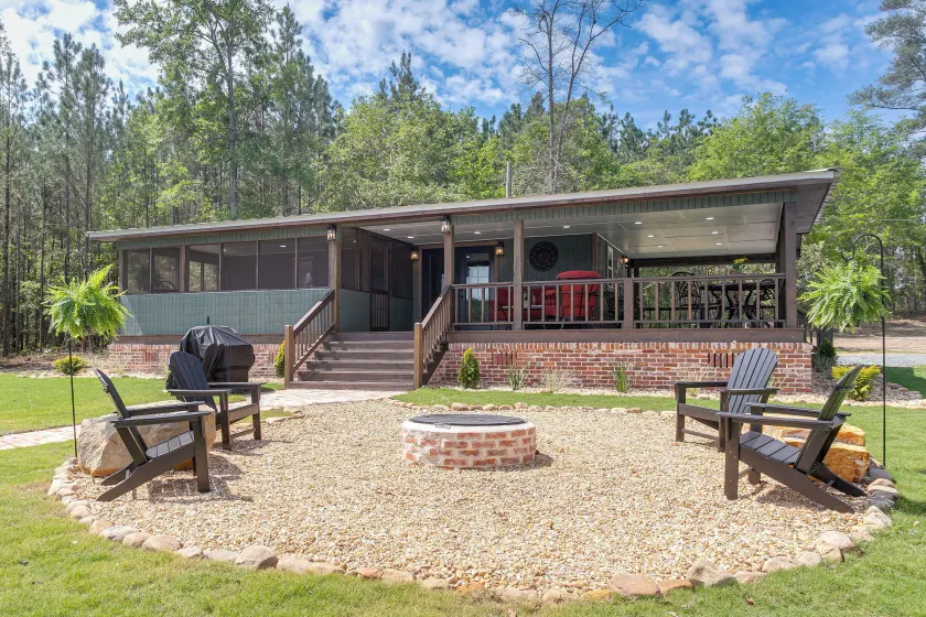 Couple's Retreat, Hunter's Home Base - Image 1