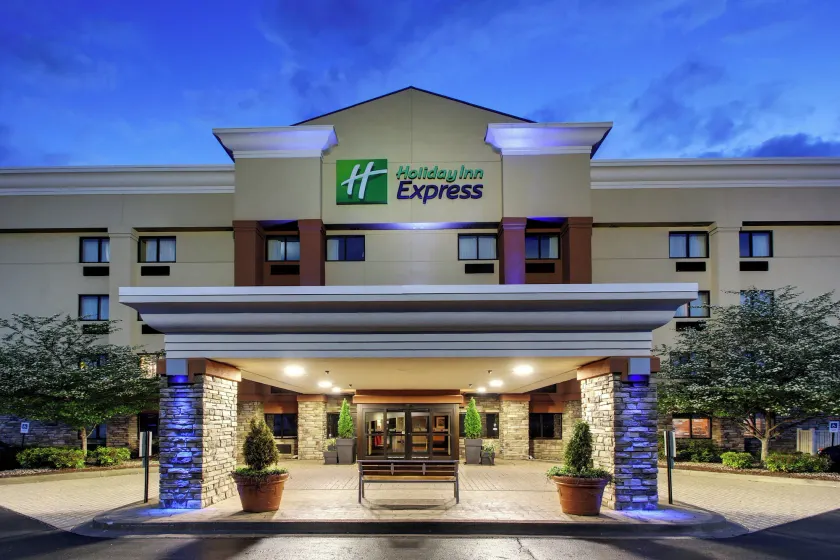 Holiday Inn Express Hotel Fort Campbell-Oak Grove by IHG - Image 1