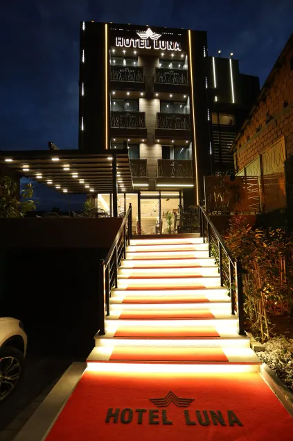 Hotel Luna - Image 1