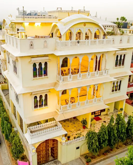 Hotel Harsoli Haveli - Image 1
