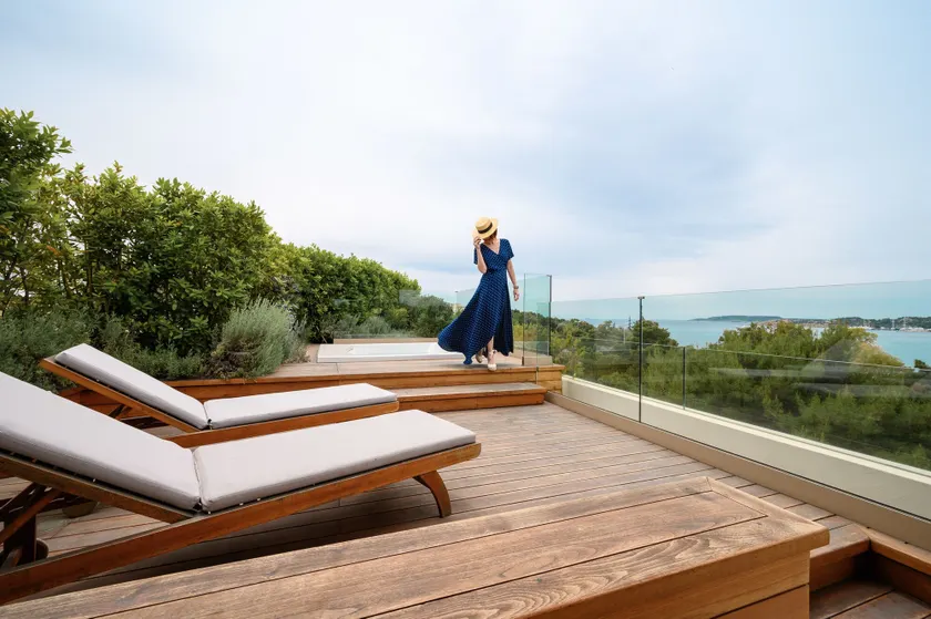 Somewhere Vouliagmeni - Image 1