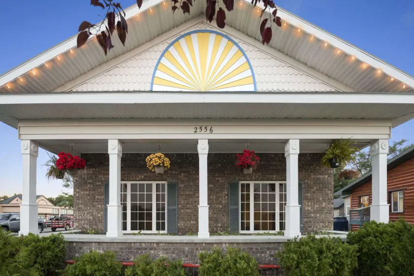 Days Inn by Wyndham Grayling - Image 1