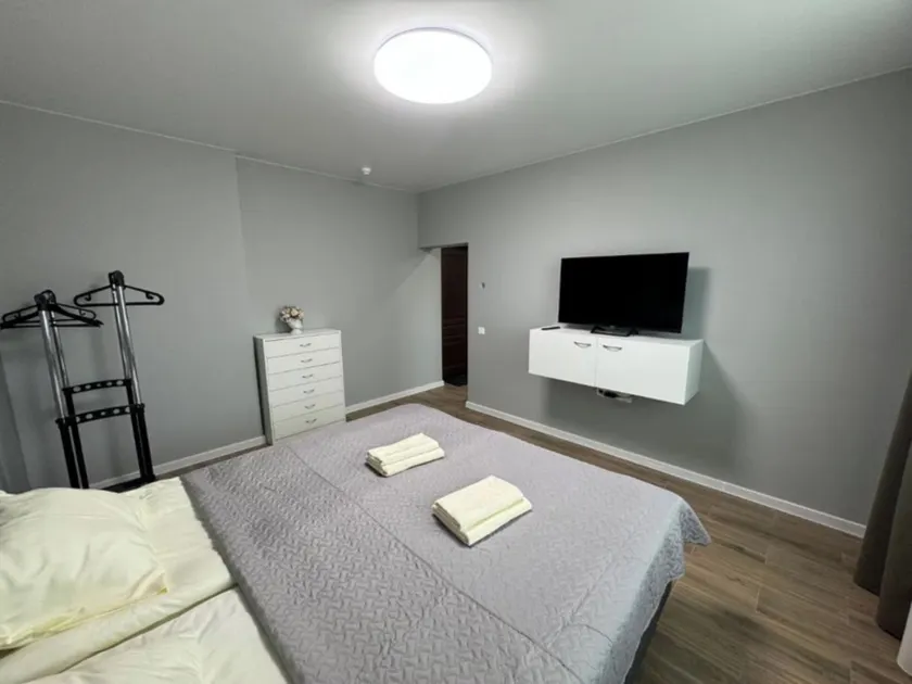 Room-1 Numeris Apartamentai su Balkonu - Image 1