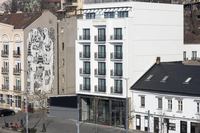Calisi Hotel - Image 1