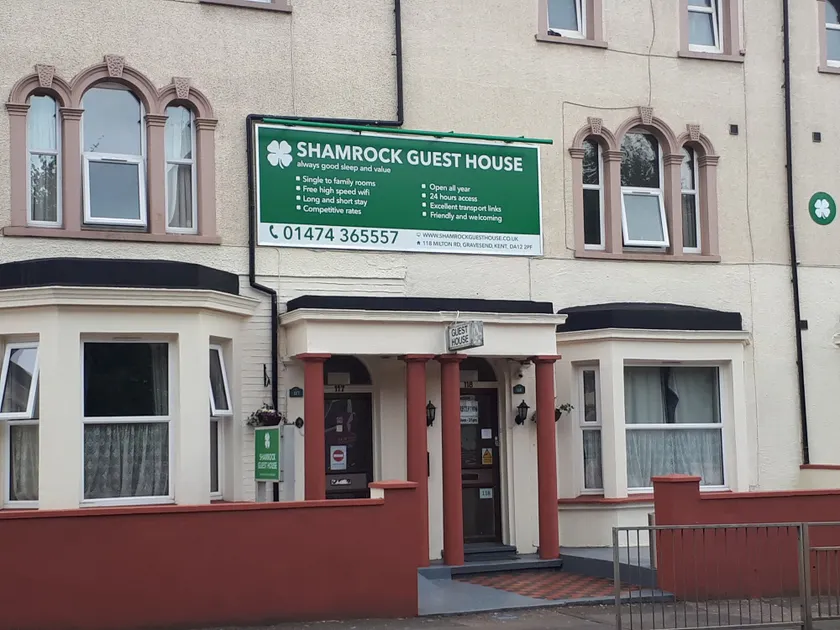 Shamrock Guest House - Image 1
