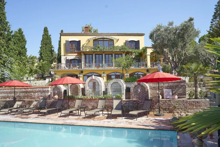 Villa Taraça Alaçatı Romantik Otel - Image 1