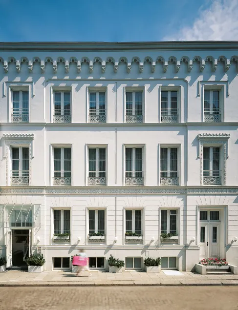 Aussen Alster Hotel - Image 1