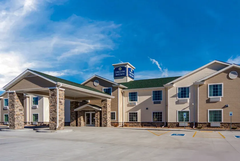 Cobblestone Inn & Suites-Fremont - Image 1