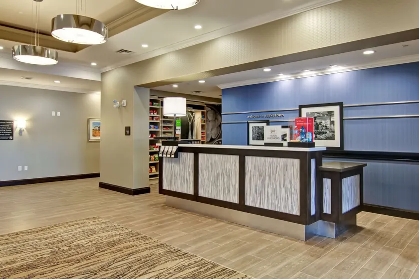 Hampton Inn & Suites by Hilton Saskatoon Airport - Image 1