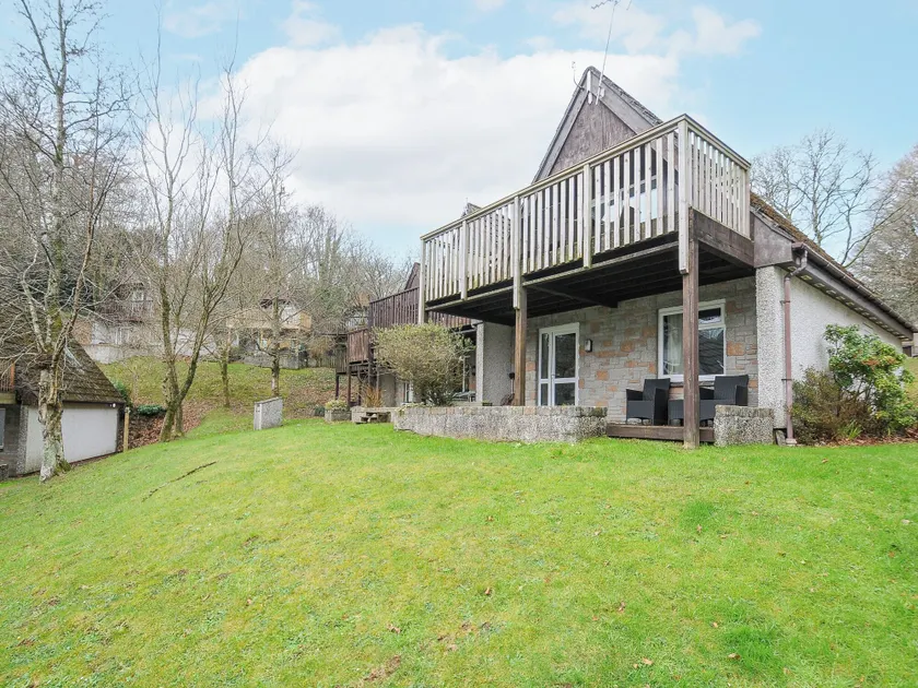 24 Valley Lodge - Image 1