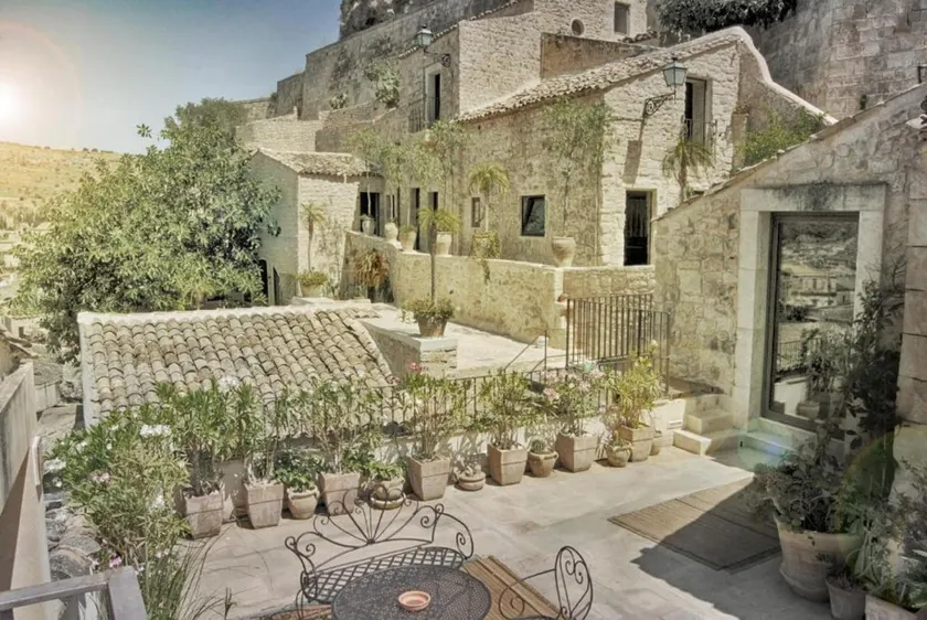 Borgo Hedone - Image 1