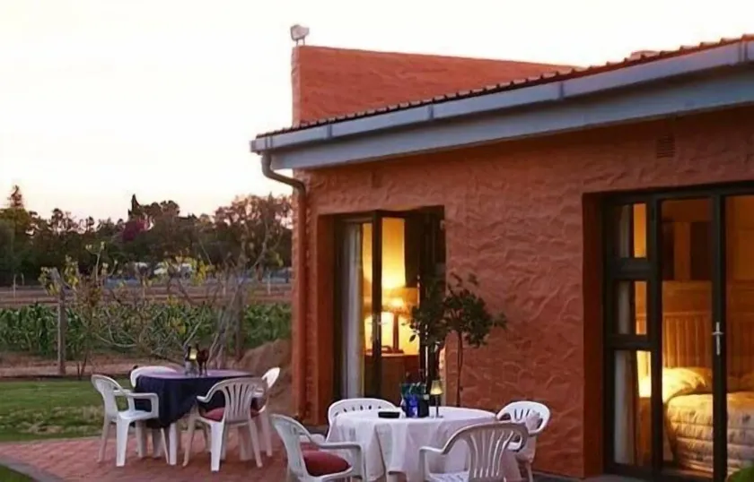 Culdesac Guesthouse Oudtshoorn - Image 1