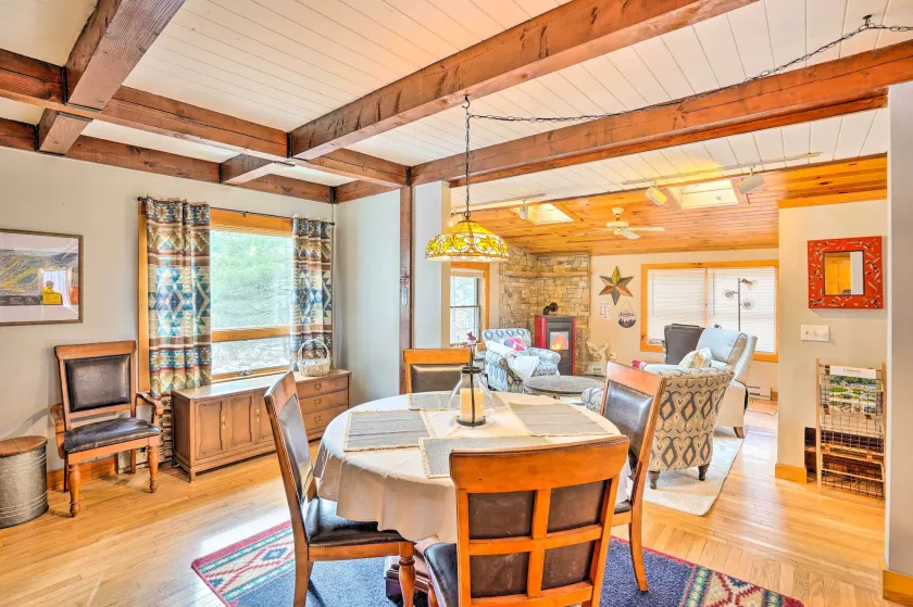 Berkshires Getaway < 1 Mi Skiing & Hiking! - Interiør