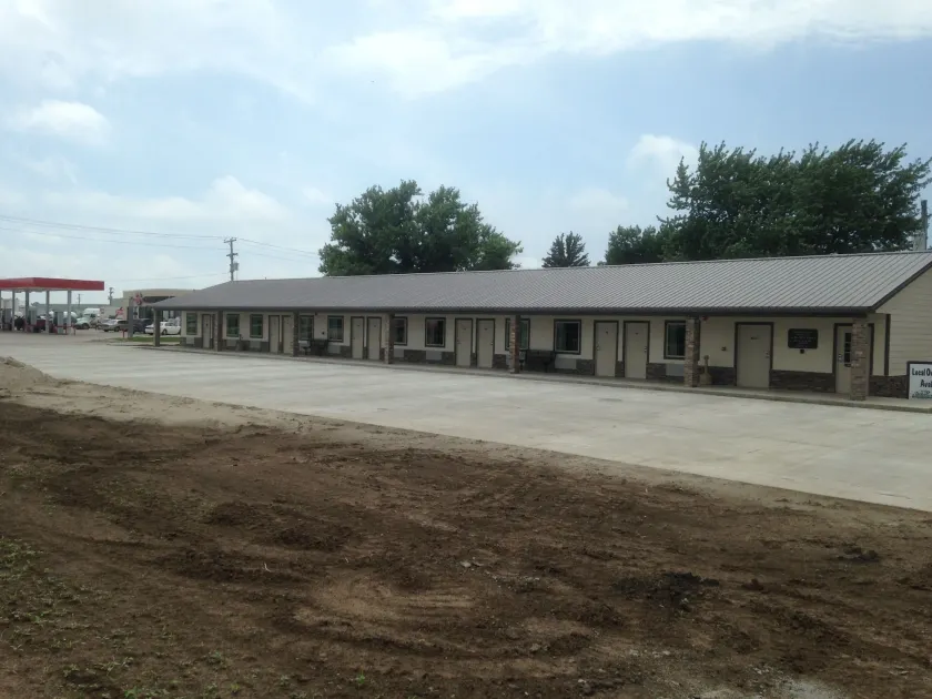 Crossroads Lodge - Image 1