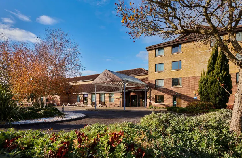 DoubleTree by Hilton Swindon - Image 1