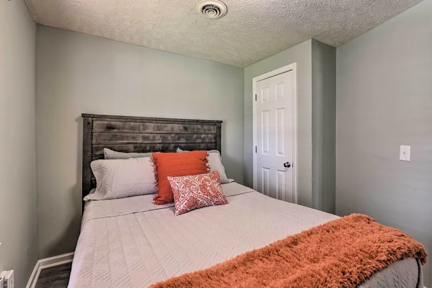 Quaint Downtown Murfreesboro Cottage w/ Lush Yard - Innenbereich