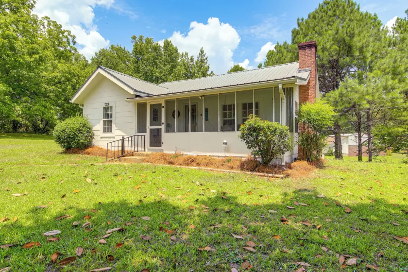 Charming Country Home w/ Yard - 14 Mi to Ole Miss! - Image 1