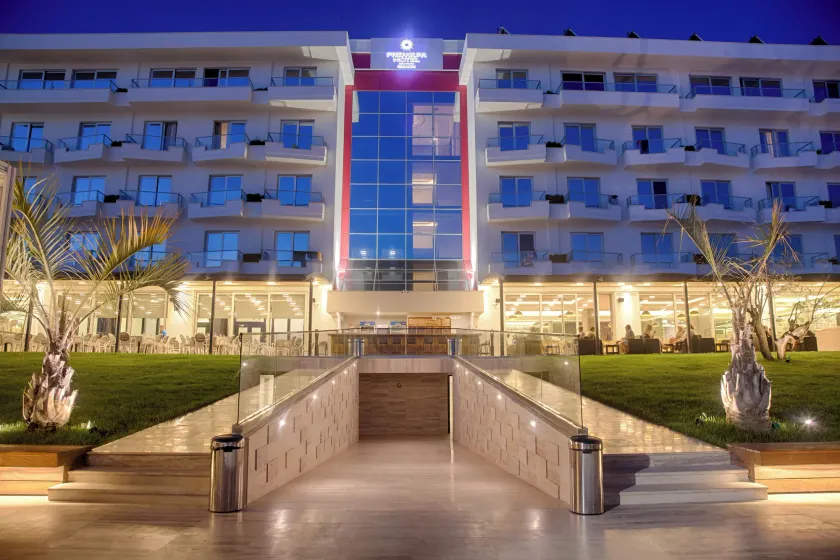 Premium Beach Hotel - Image 1