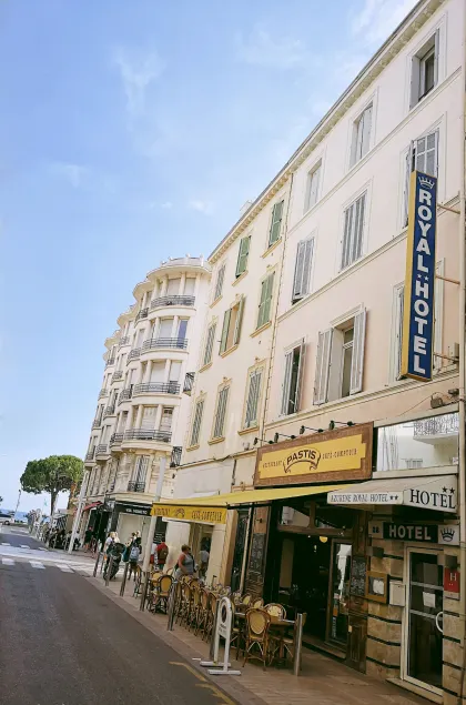 Hôtel Azurène Royal - Image 1