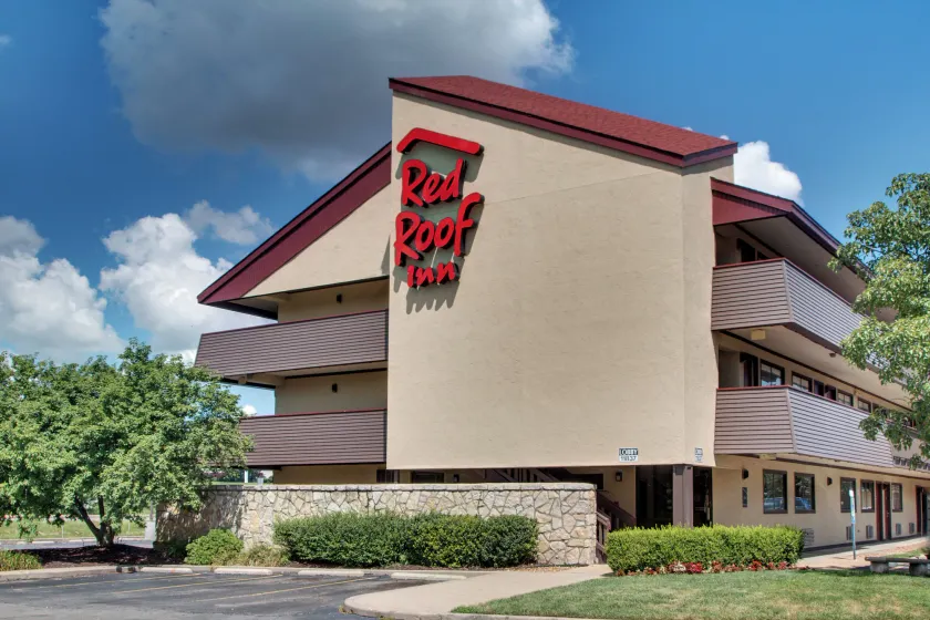 Red Roof Inn St Louis - Westport - Maryland Heights - Image 1