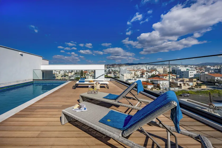Sfiggos Premium Apartments - Image 1
