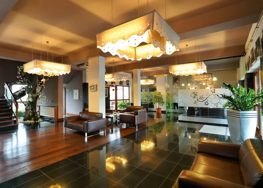Hotel Vesta Centrum Konferencyjno Wypoczynkowe - Image 1