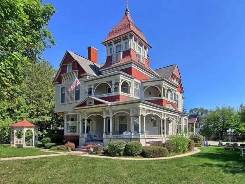 Grand Victorian B&B Inn - Image 1