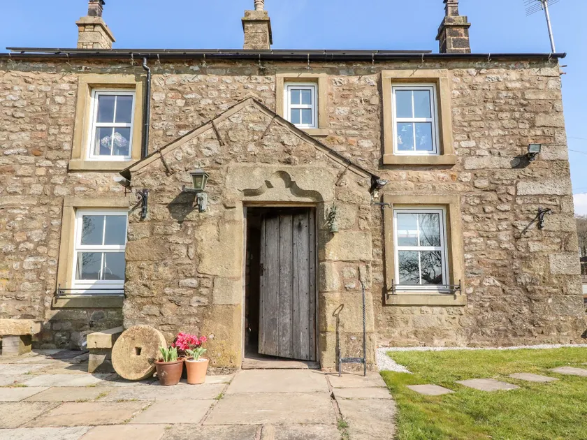 Moss Side Retreat - Image 1
