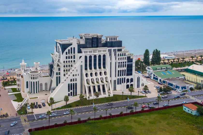 The Grand Gloria Hotel - Image 1