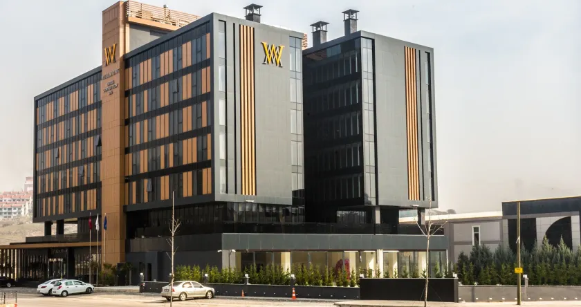 Willmont Hotel - Image 1