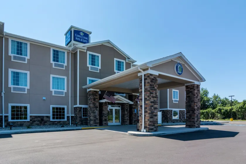 Cobblestone Hotel & Suites - Greenville - Image 1