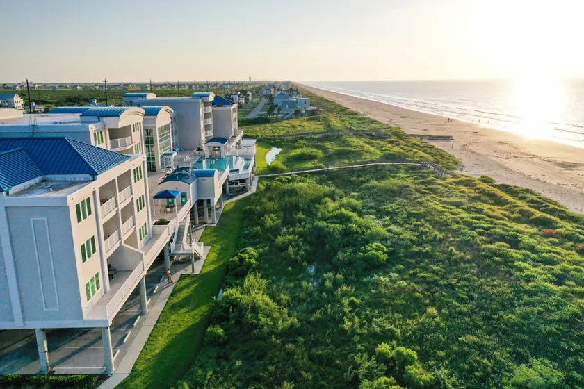 Holiday Inn Club Vacations Galveston Seaside Resort - Image 1