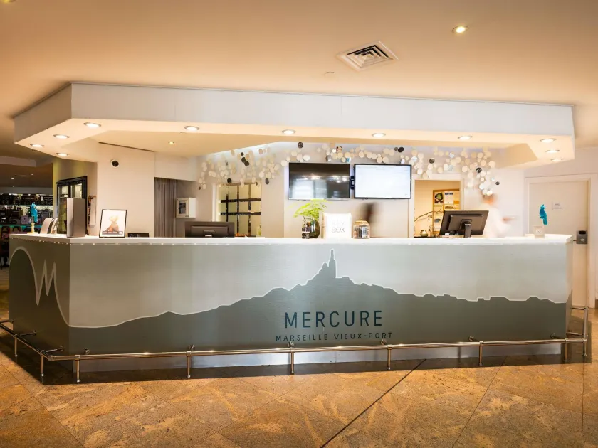 Mercure Marseille Centre Vieux Port - Image 1