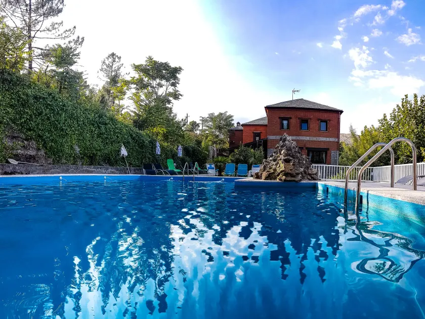 Hotel Rural Don Burguillo - Image 1