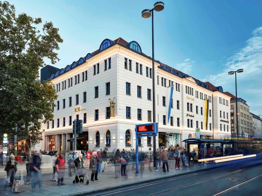 25hours Hotel The Royal Bavarian - Image 1