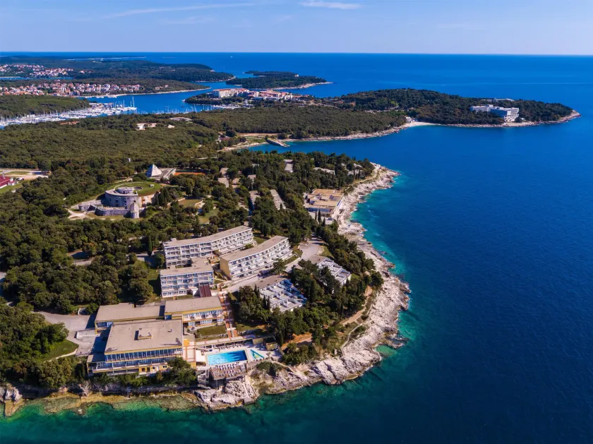 Splendid Resort - Image 1