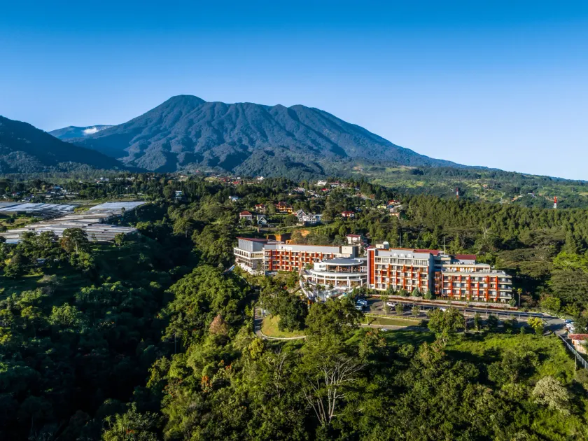 Pesona Alam Resort & Spa - Image 1
