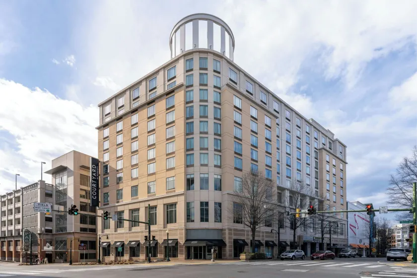 Courtyard by Marriott Silver Spring Downtown - Image 1