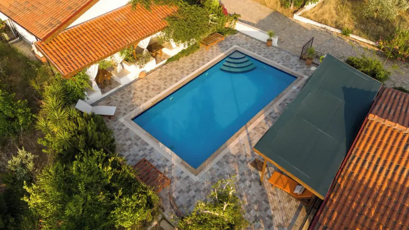 Ionia Guest House - Image 1