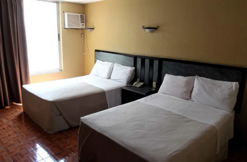 Hotel Universo - Image 1