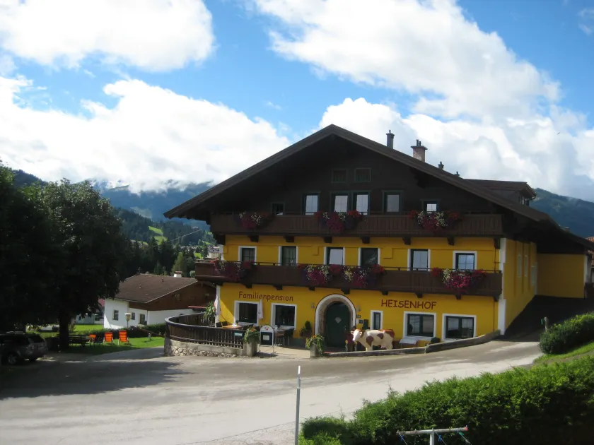 Hotel Apart Garni Heisenhof - Image 1