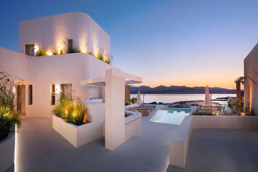 White Pebble Suites - Image 1