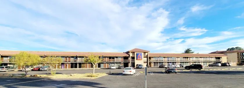 Motel 6 Victorville Green Tree Bvld - Image 1