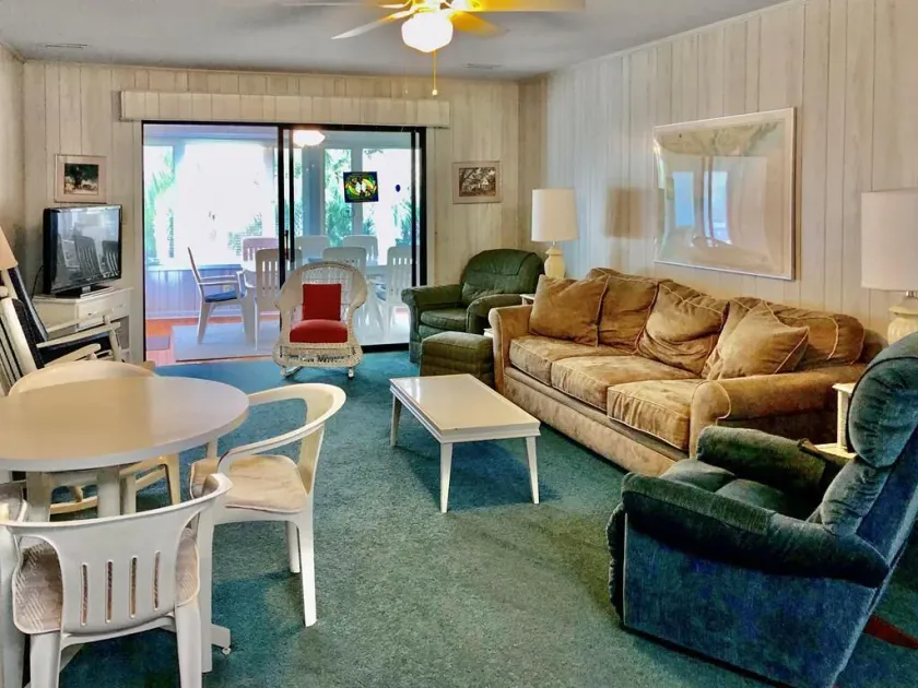 Janet's Blue Haven - Image 1