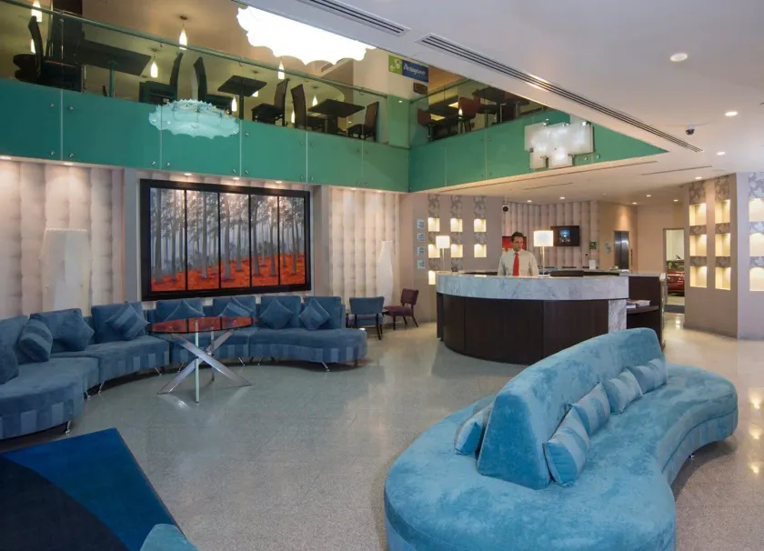 Holiday Inn Express & Suites Queretaro by IHG - Lobby