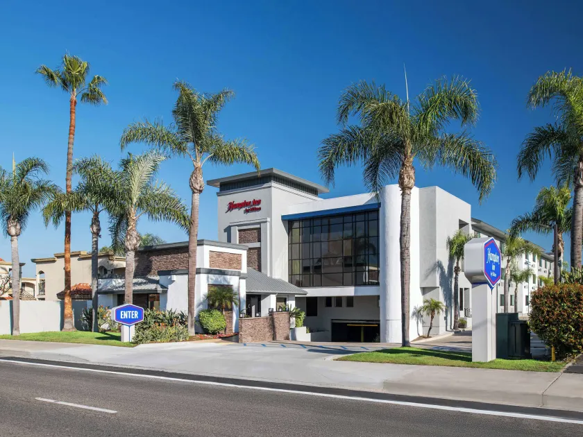 Hampton Inn by Hilton Costa Mesa Newport Beach - Image 1