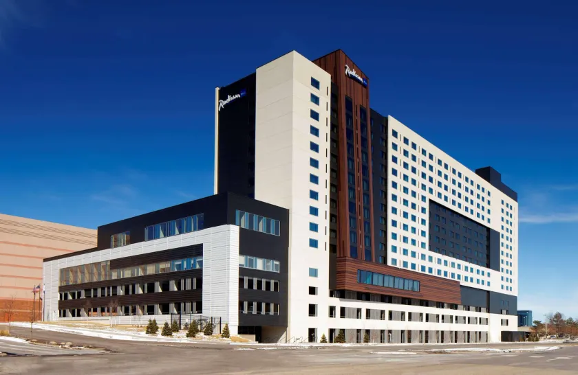 Radisson Blu Mall of America - Image 1