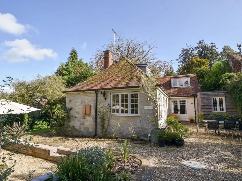 The Carriage House - Image 1