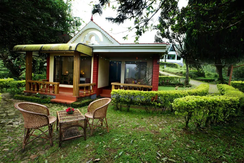 Camelot Resort - Image 1