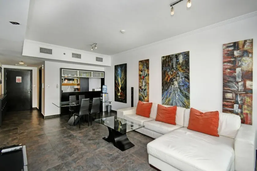 Al Majara 5 by Deluxe Holiday Homes - Image 1